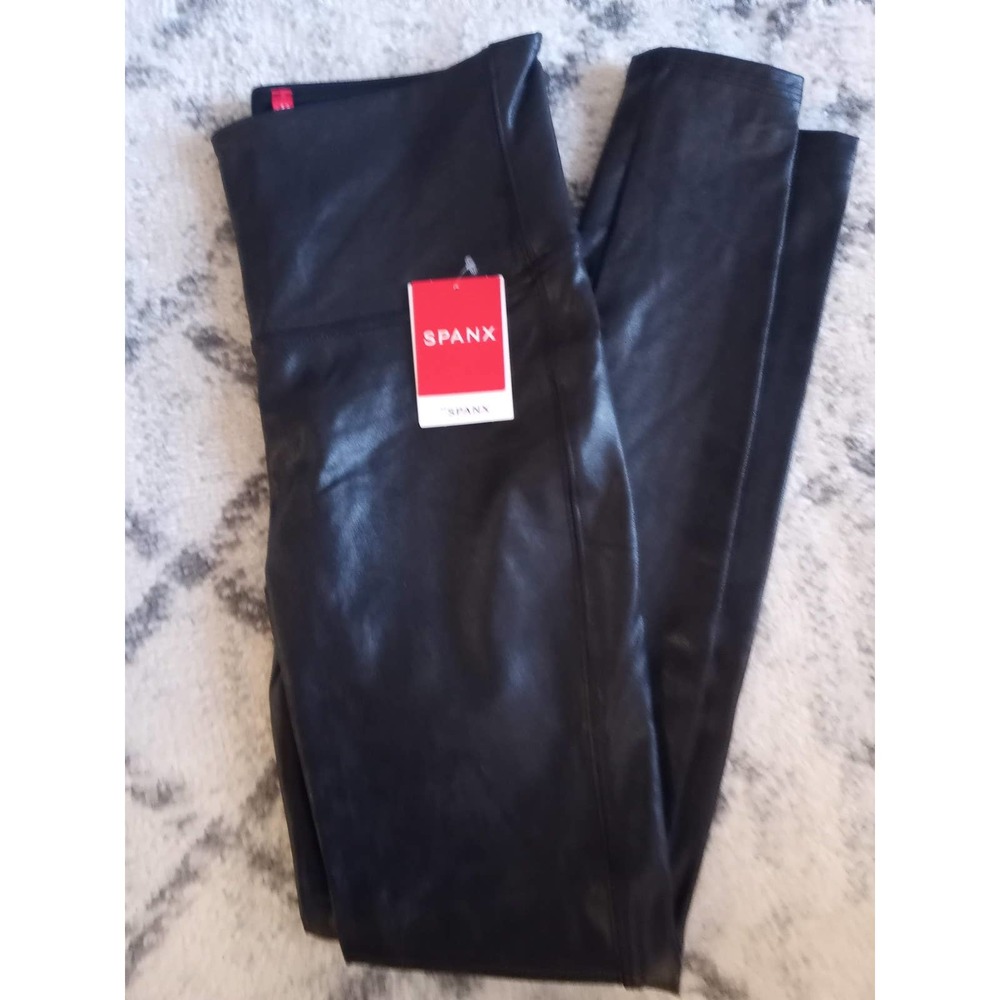 Women's NWT SPANX Faux Leather Leggings - Medium